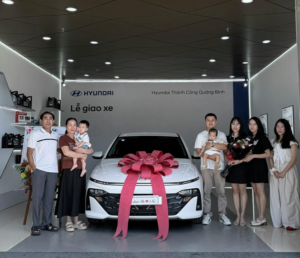 Giao xe Hyundai Accent